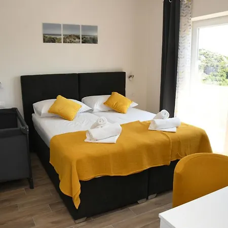 Sagena Rooms Rogotin Exterior photo
